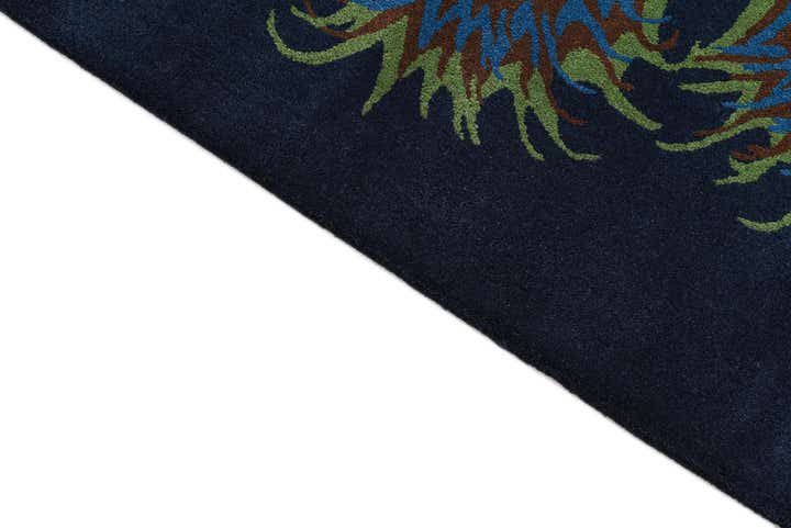 7' 6 x 7' 7 Luna Square Rug