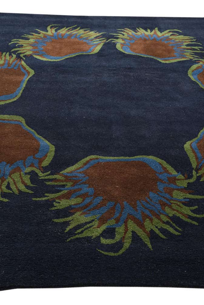 7' 5 x 7' 7 Luna Square Rug