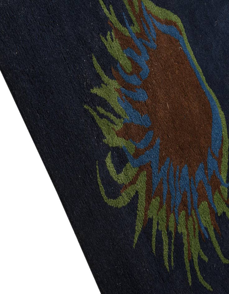 Detail image of 7' 5 x 7' 7 Luna Square Rug