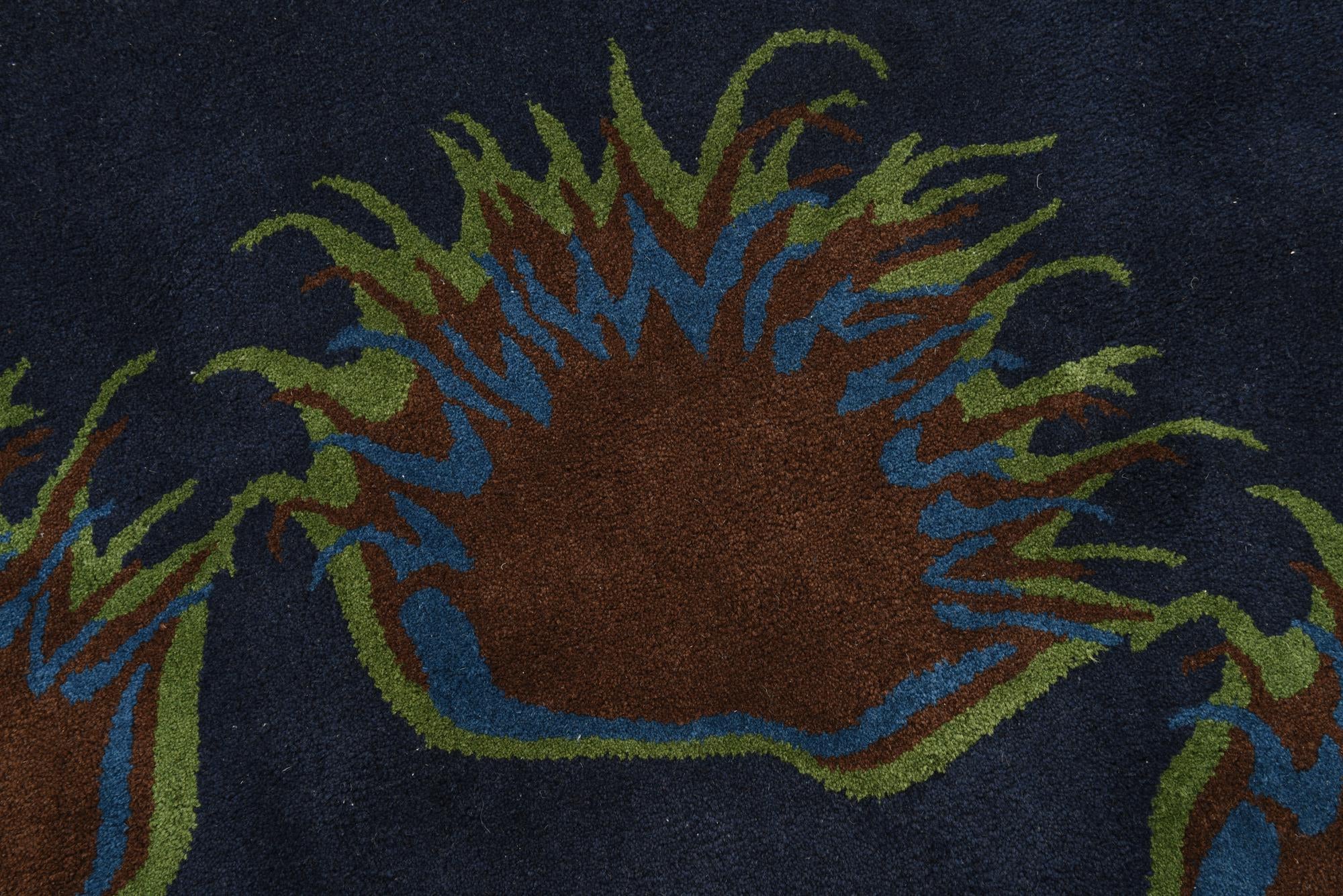 7' 6 x 7' 7 Luna Square Rug