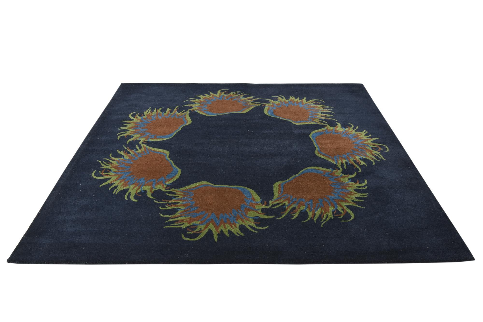 7' 6 x 7' 7 Luna Square Rug