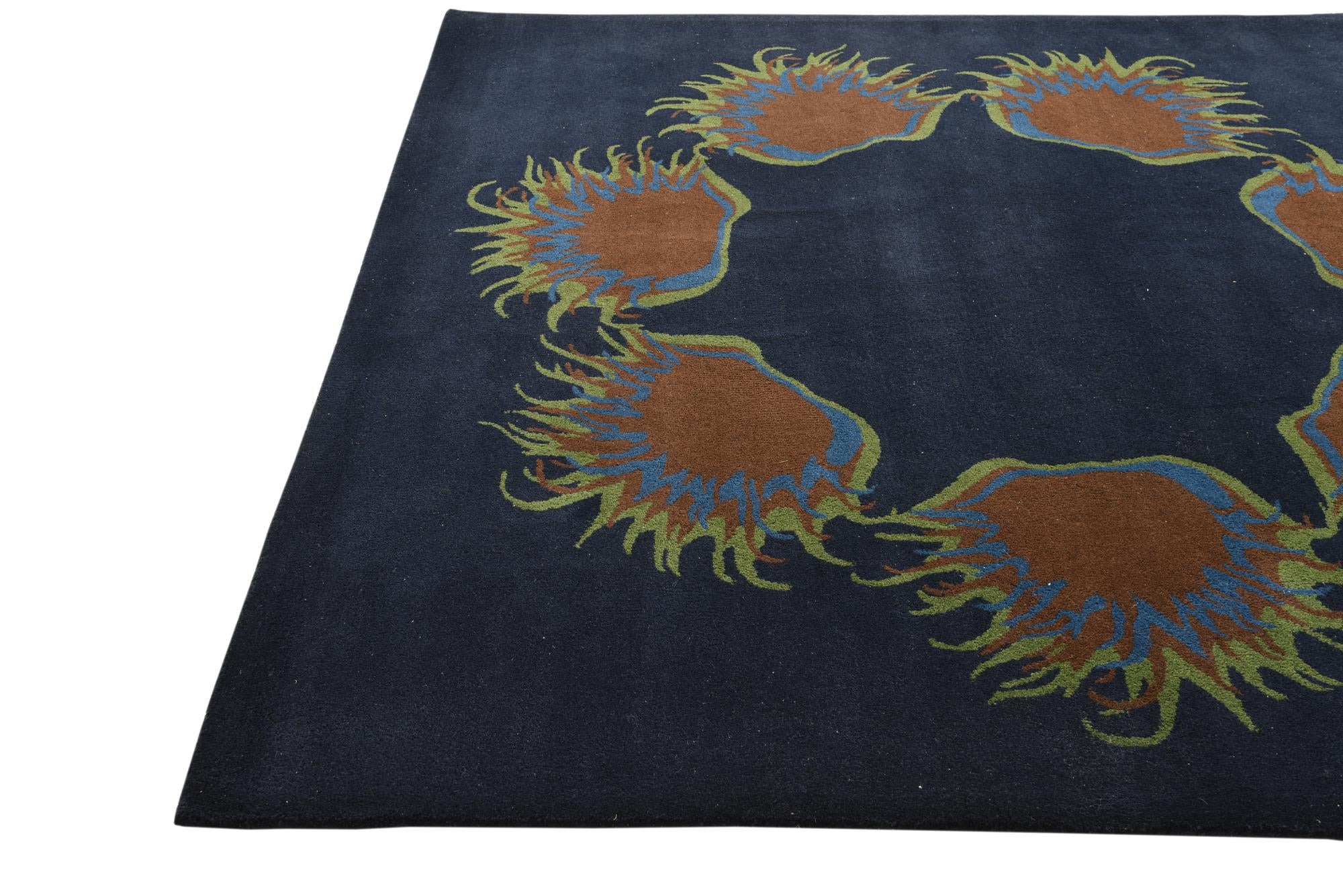 7' 6 x 7' 7 Luna Square Rug