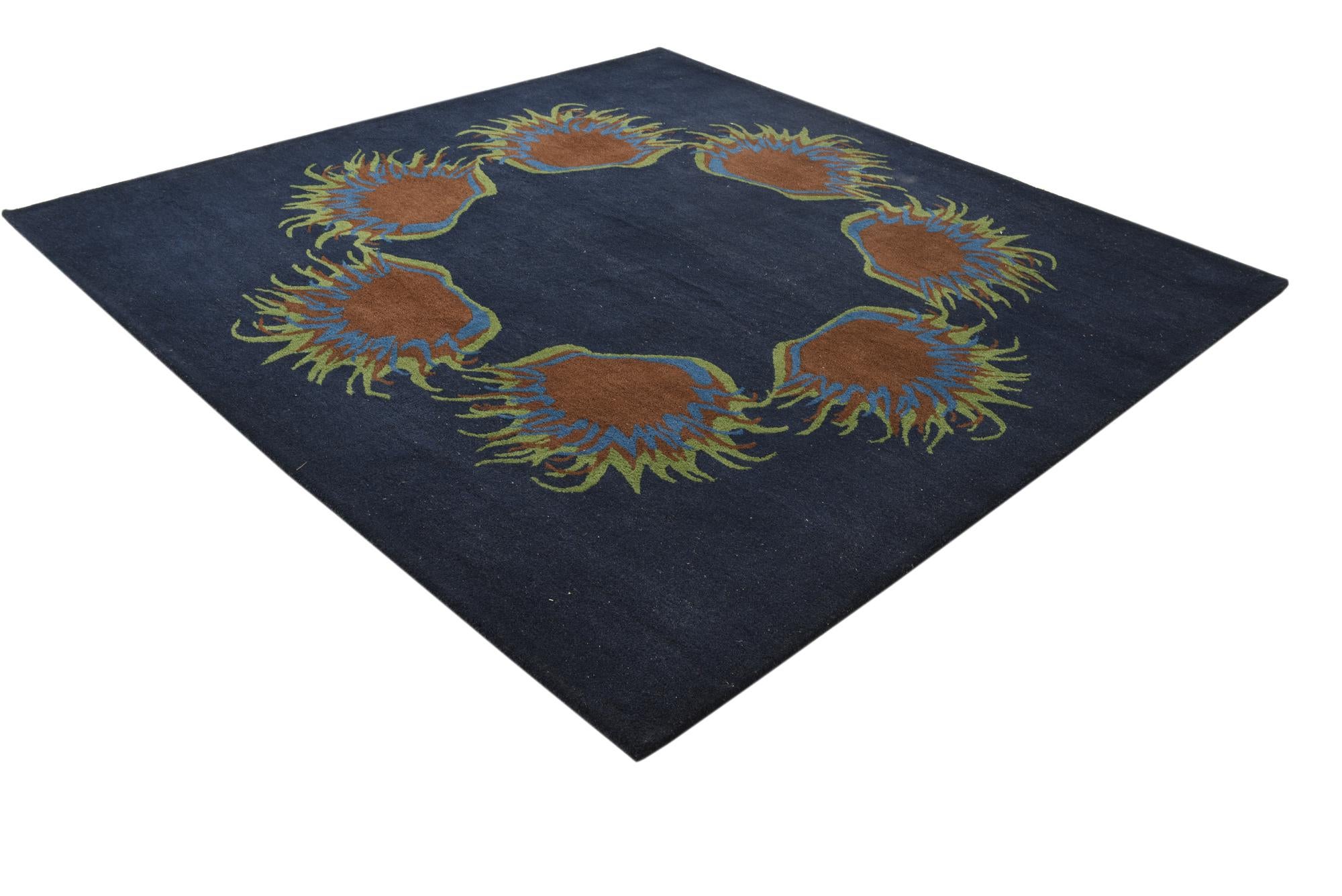 7' 8 x 7' 8 Luna Square Rug