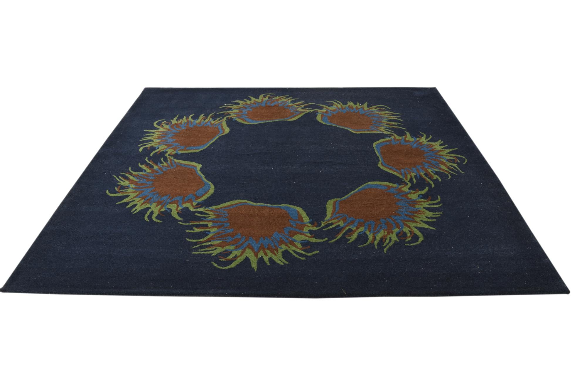 7' 8 x 7' 8 Luna Square Rug