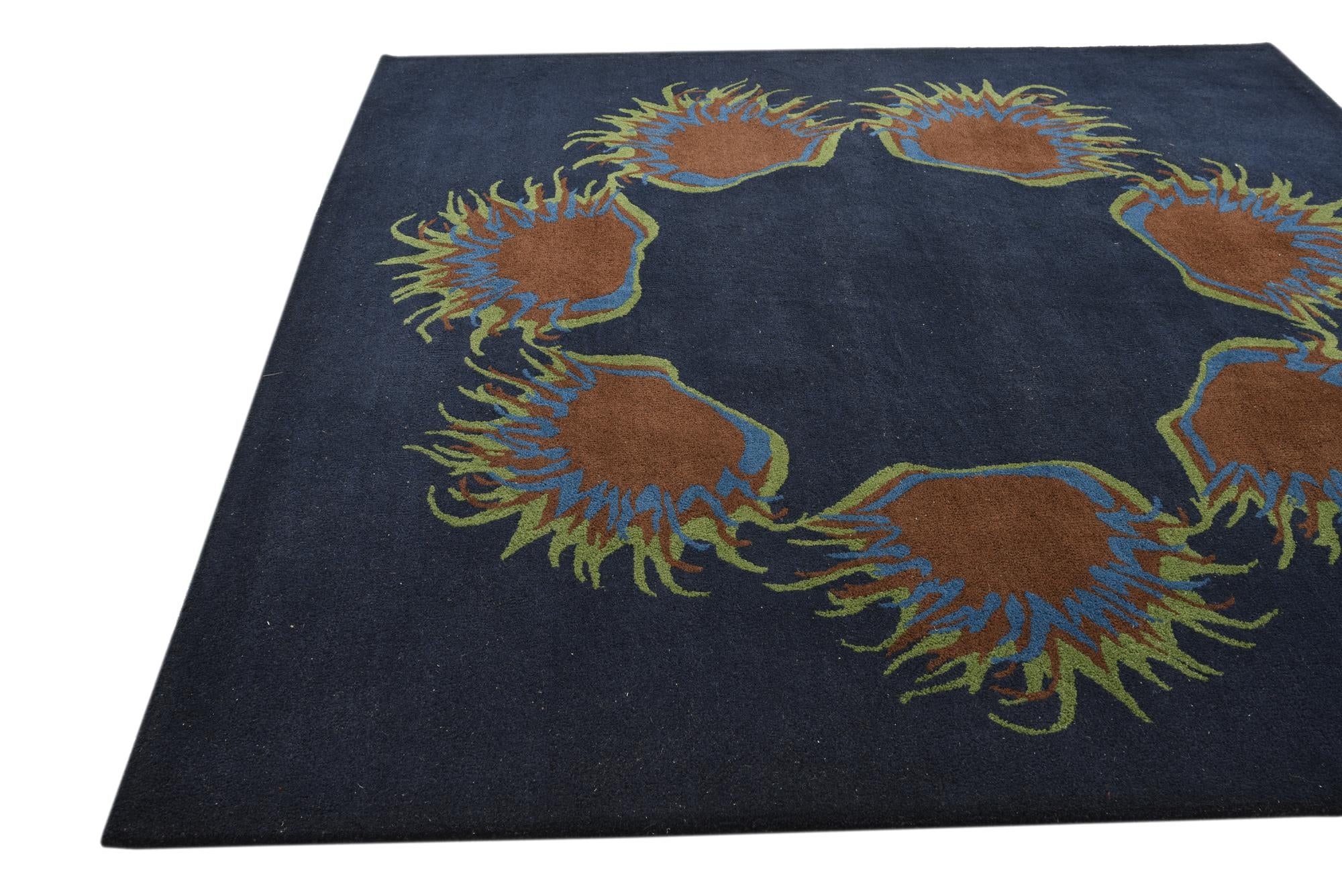 7' 8 x 7' 8 Luna Square Rug