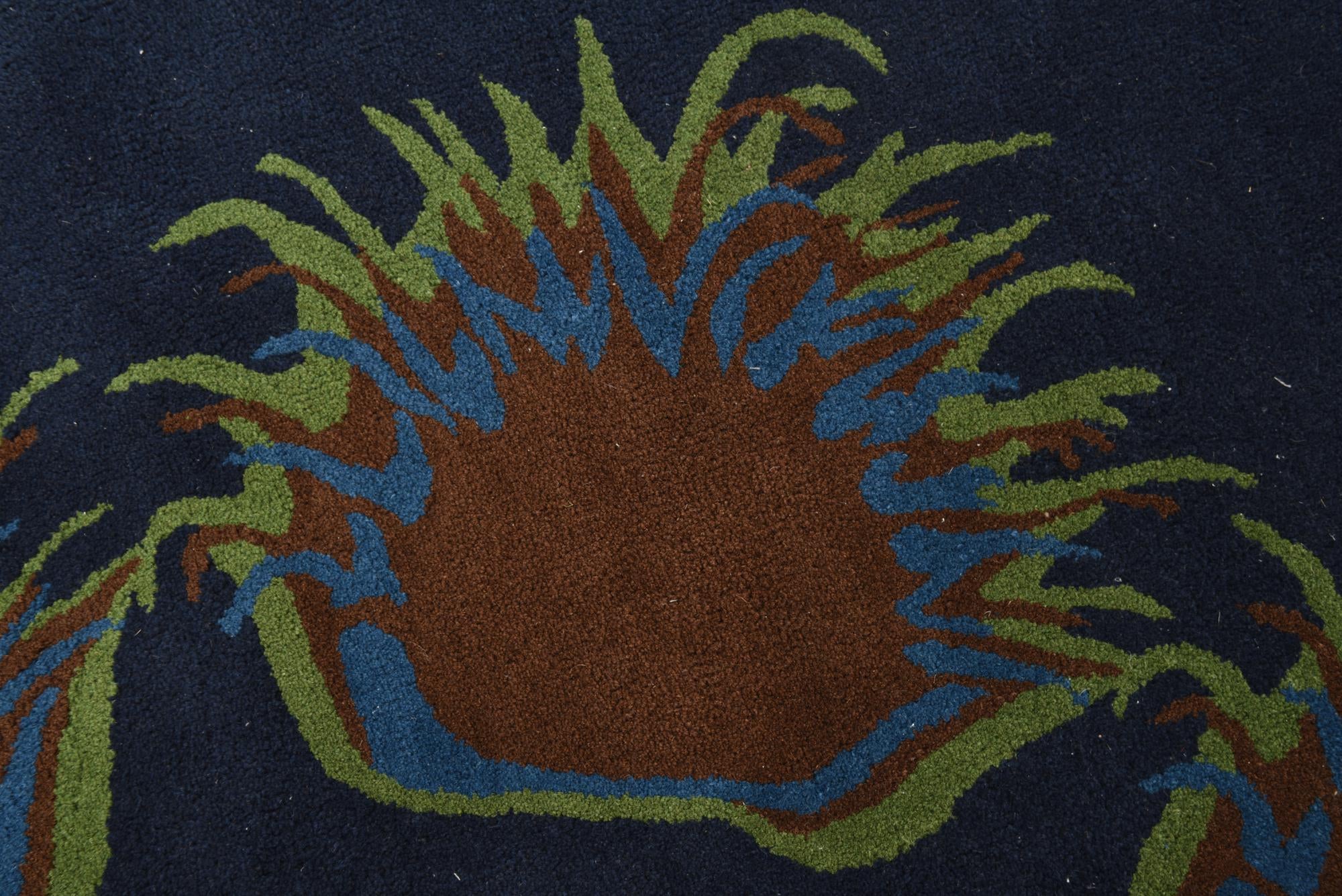 7' 8 x 7' 8 Luna Square Rug