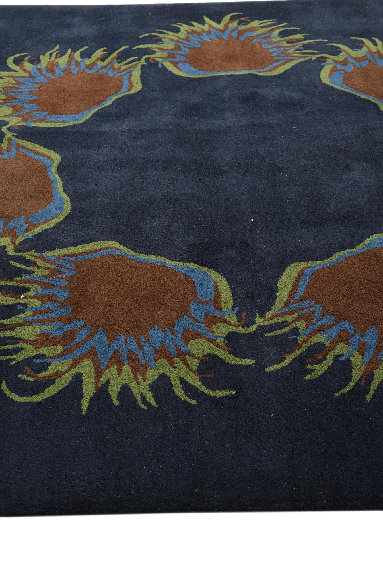 7' 6 x 7' 8 Luna Square Rug