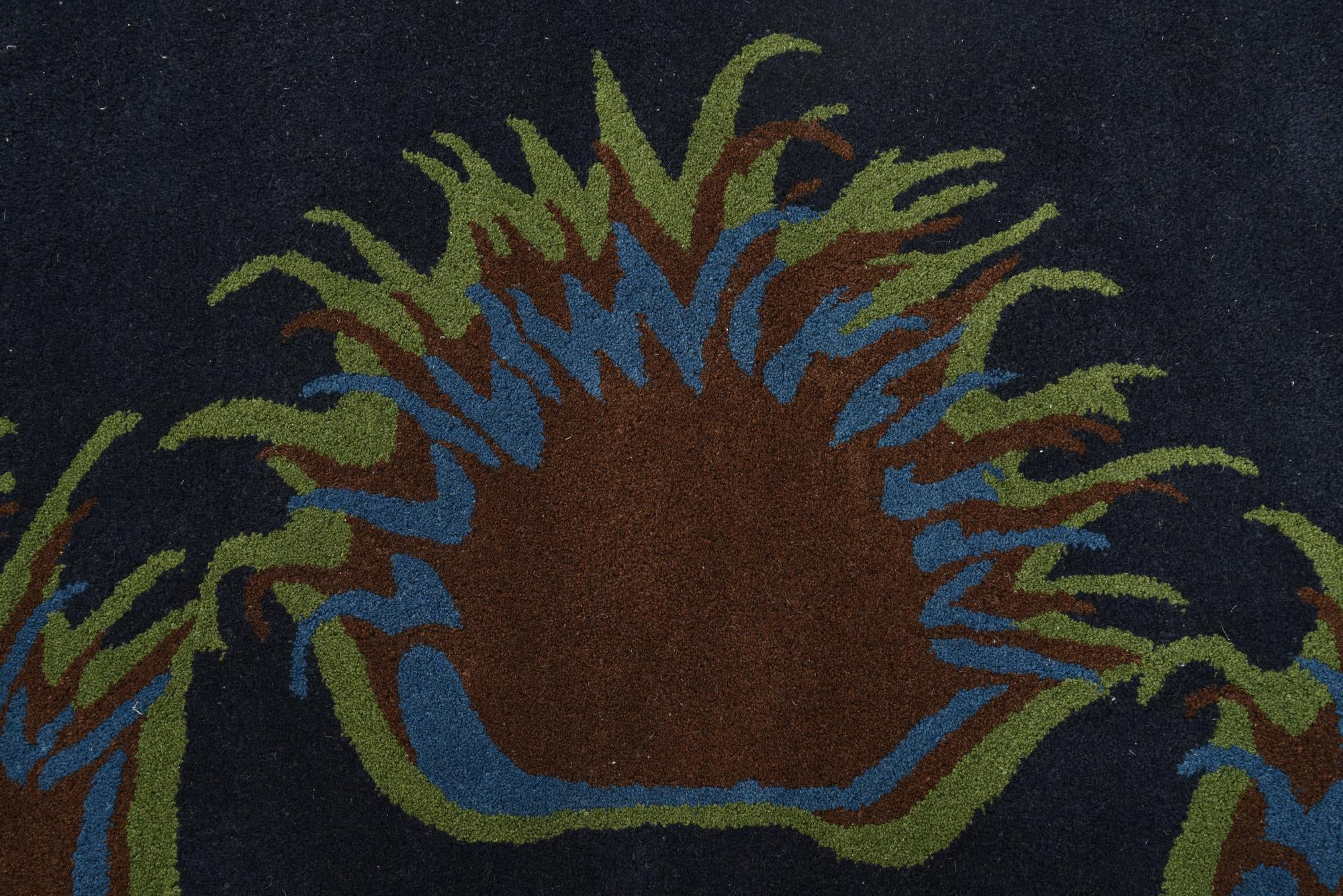7' 6 x 7' 8 Luna Square Rug