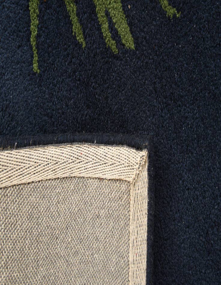 Detail image of 7' 7 x 7' 8 Luna Square Rug