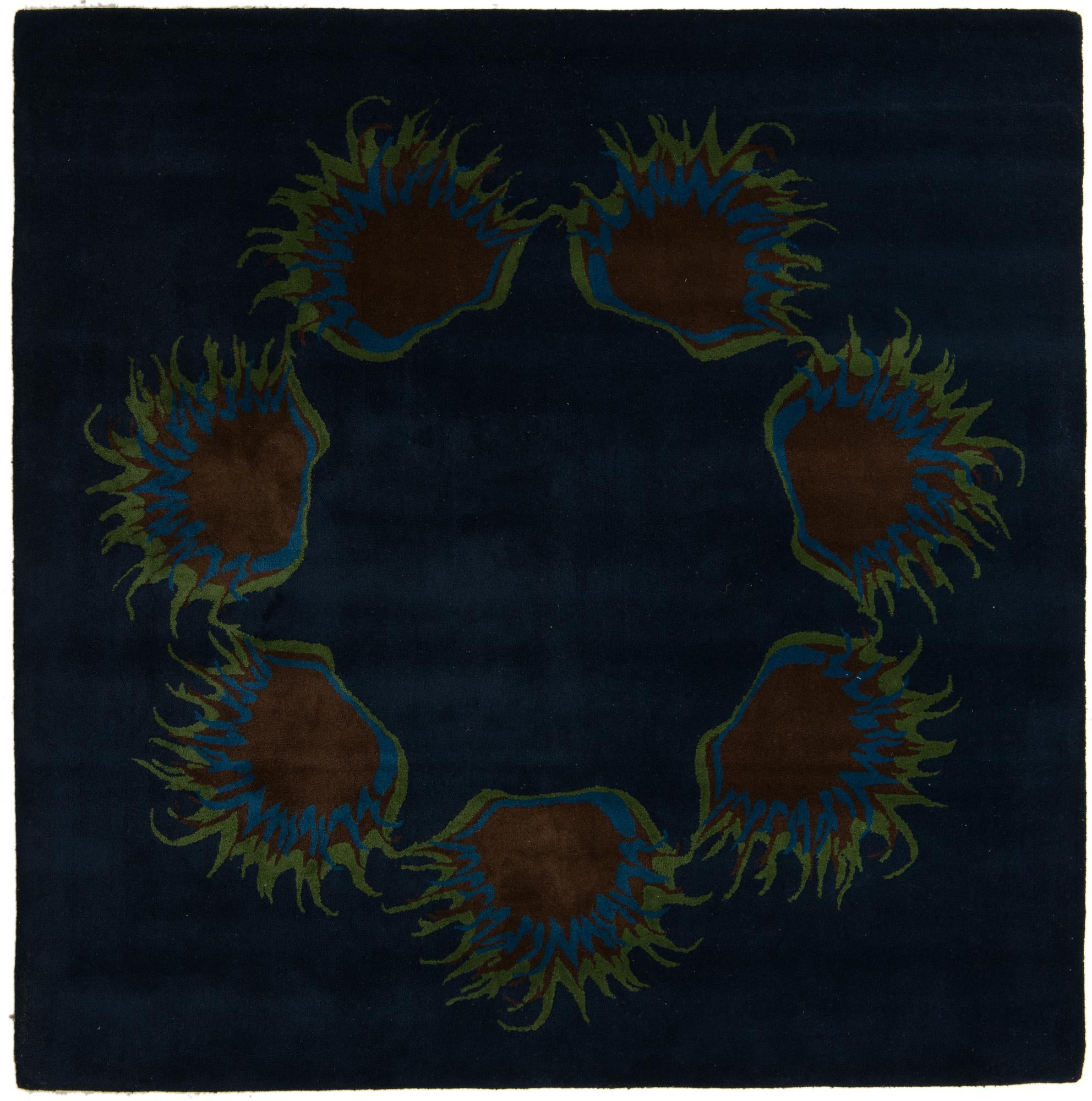 7' 6 x 7' 7 Luna Square Rug