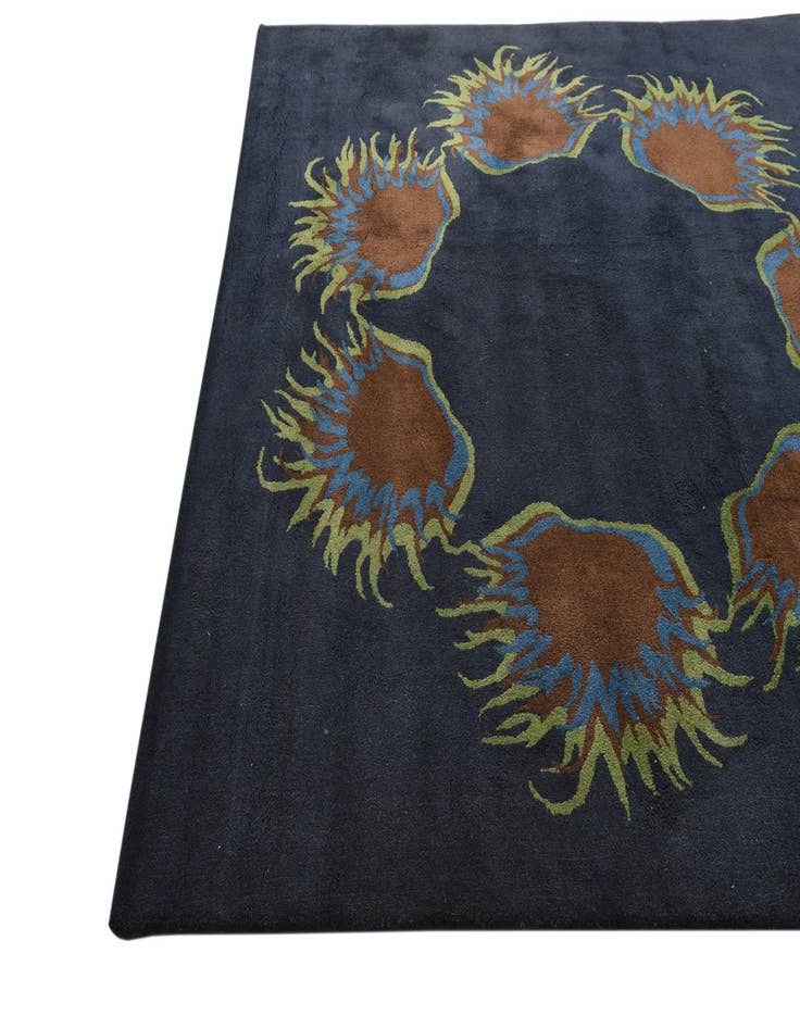 Detail image of 7' 5 x 7' 6 Luna Square Rug