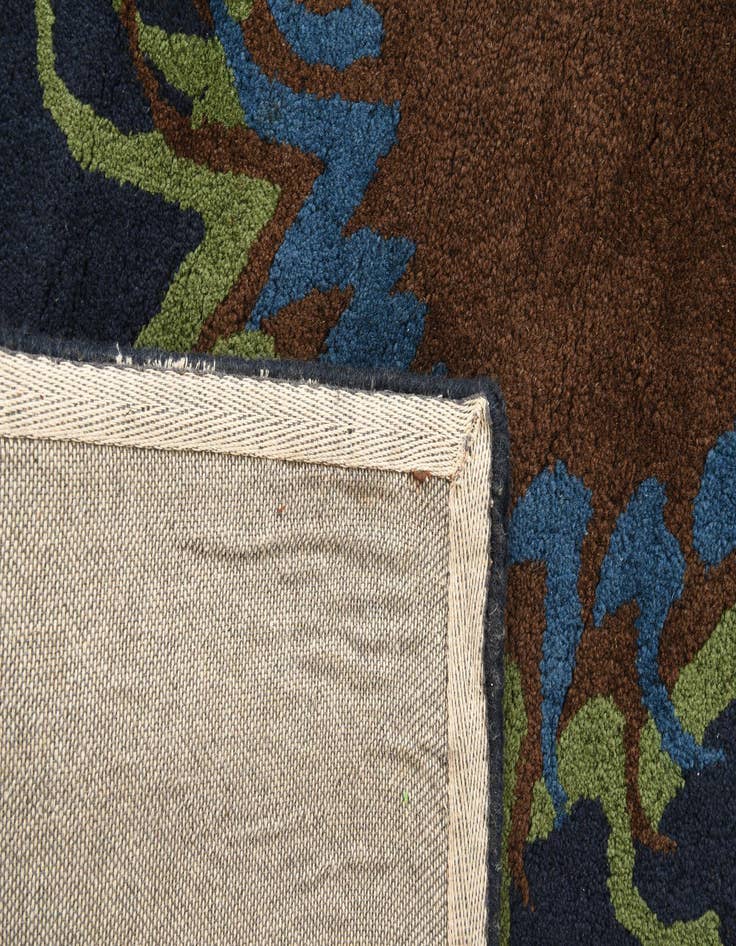 Detail image of 7' 5 x 7' 6 Luna Square Rug
