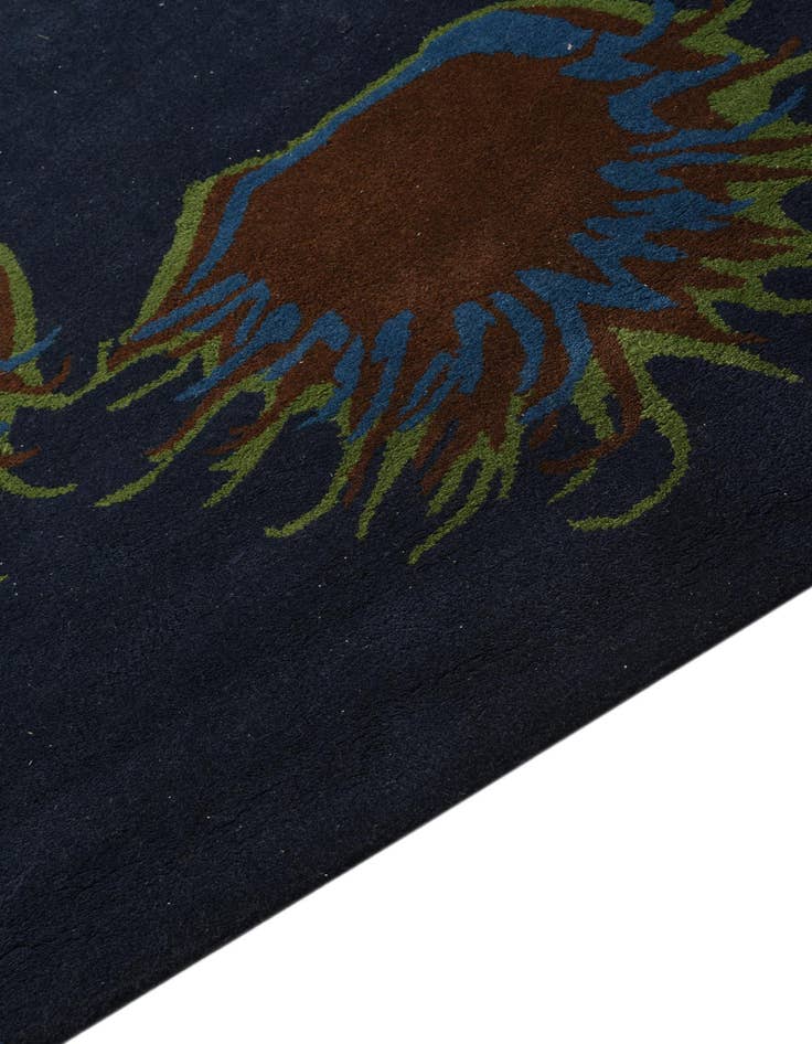 Detail image of 7' 5 x 7' 7 Luna Square Rug