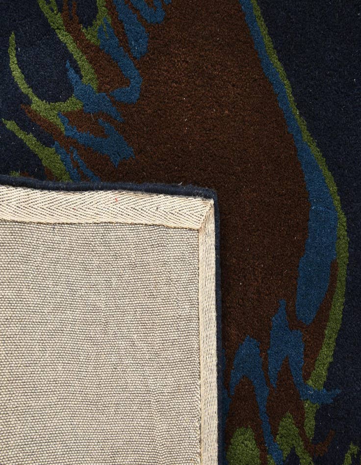 Detail image of 7' 5 x 7' 7 Luna Square Rug