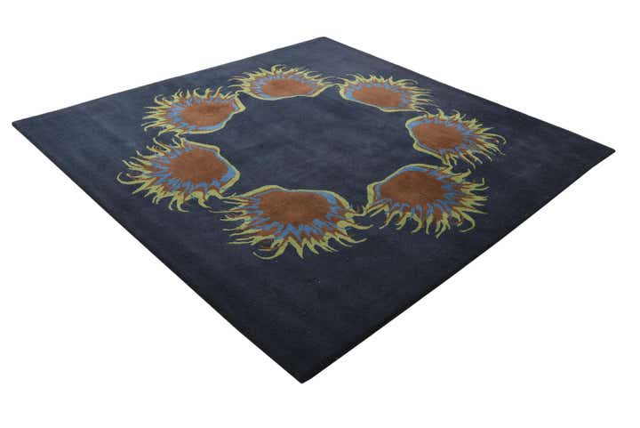7' 5 x 7' 7 Luna Square Rug