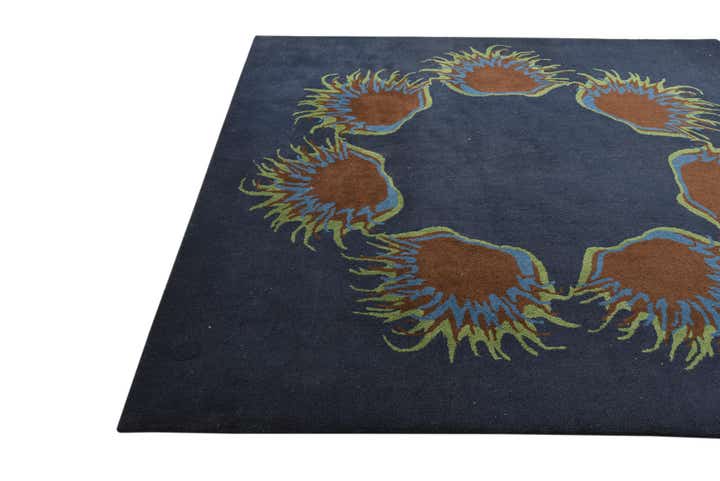 7' 7 x 7' 7 Luna Square Rug