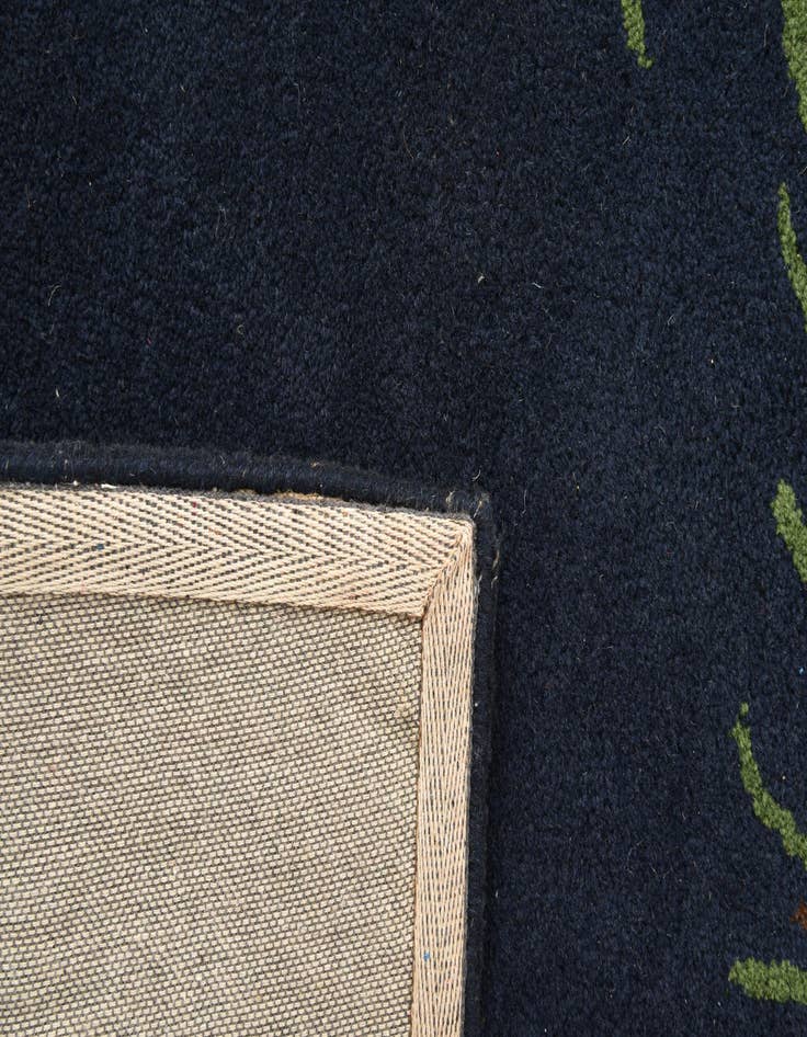 Detail image of 7' 7 x 7' 7 Luna Square Rug