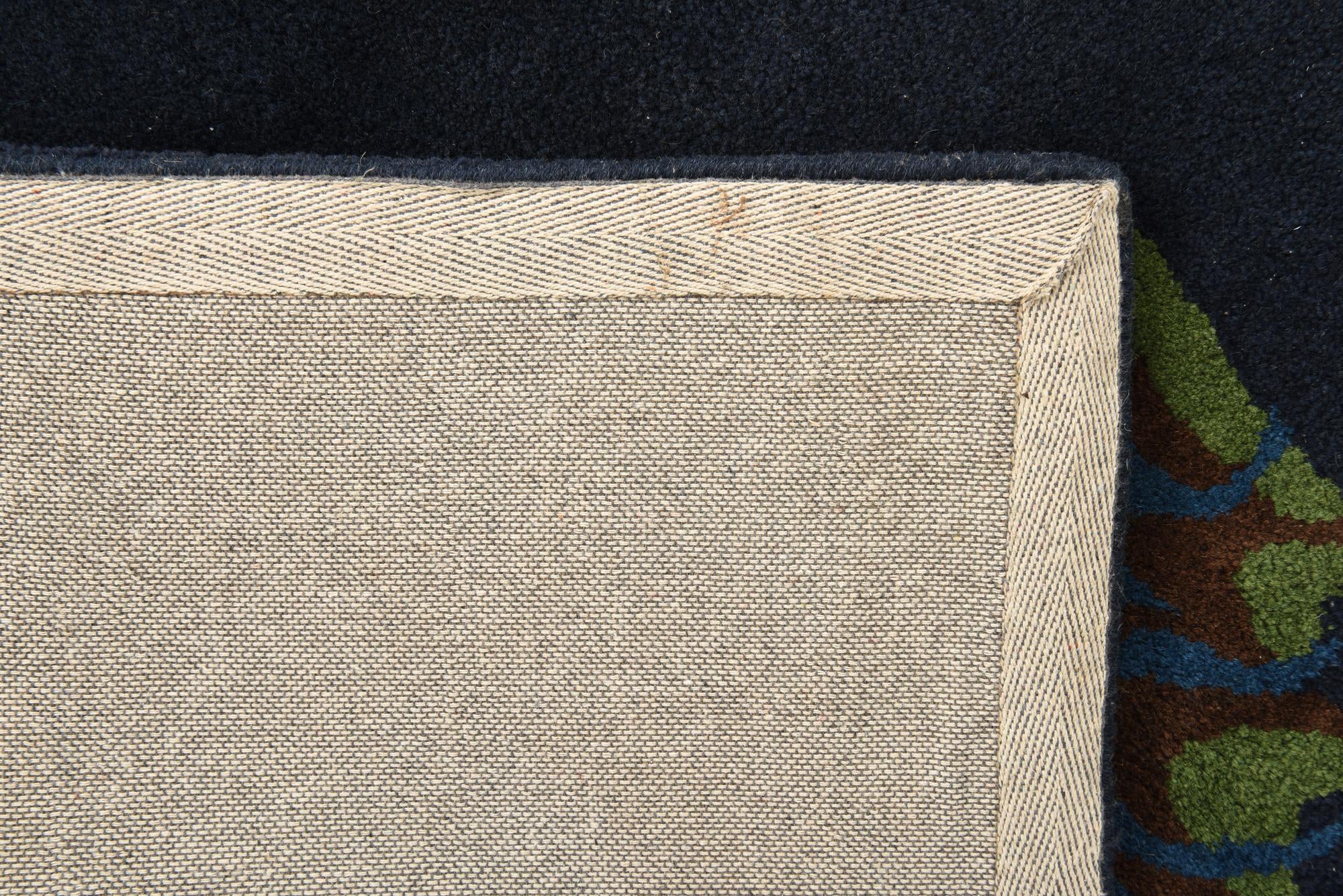 7' 7 x 7' 7 Luna Square Rug