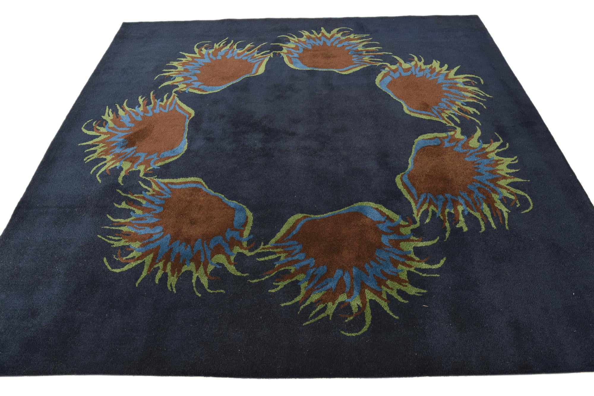 7' 7 x 7' 7 Luna Square Rug