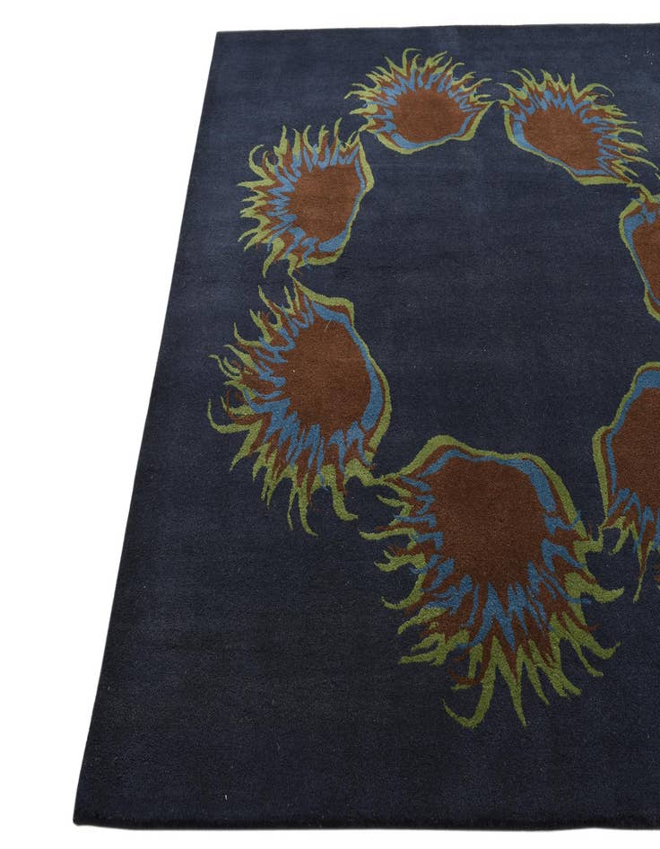 Detail image of 7' 7 x 7' 8 Luna Square Rug