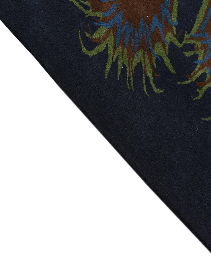 Detail image of 7' 7 x 7' 7 Luna Square Rug