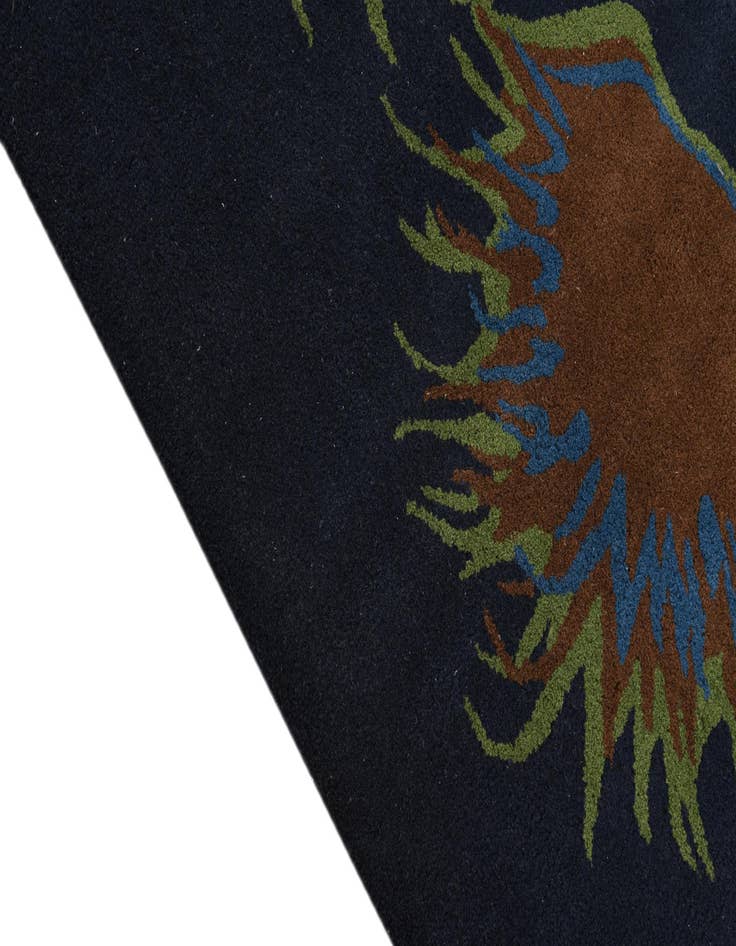 Detail image of 7' 6 x 7' 6 Luna Square Rug