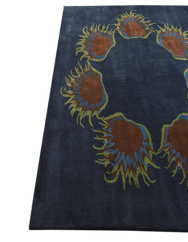 Detail image of 7' 6 x 7' 6 Luna Square Rug