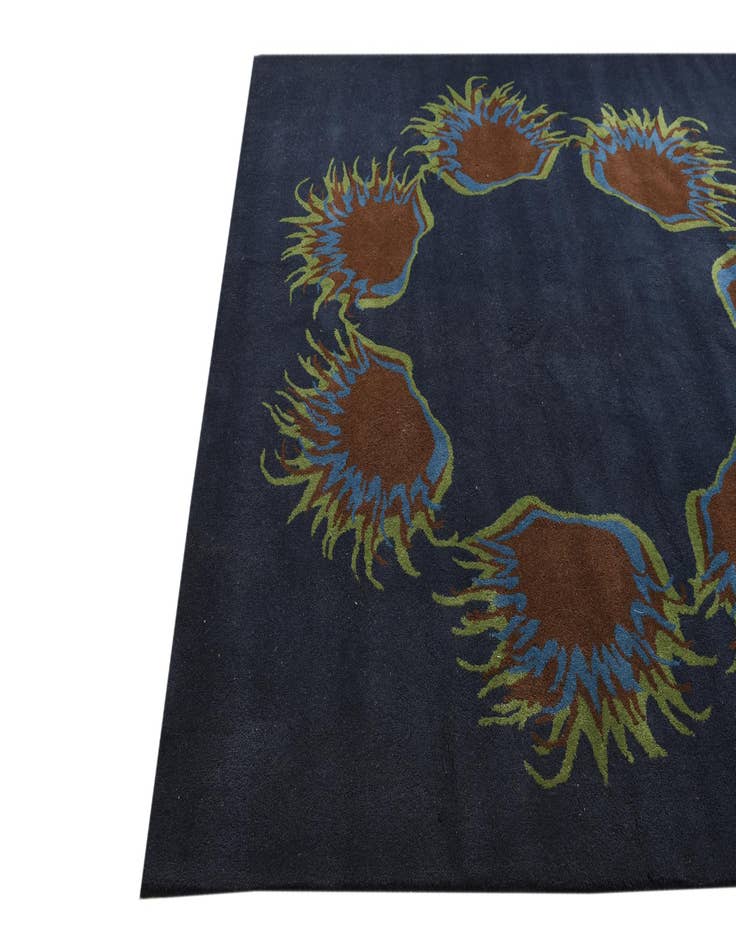 Detail image of 7' 6 x 7' 6 Luna Square Rug