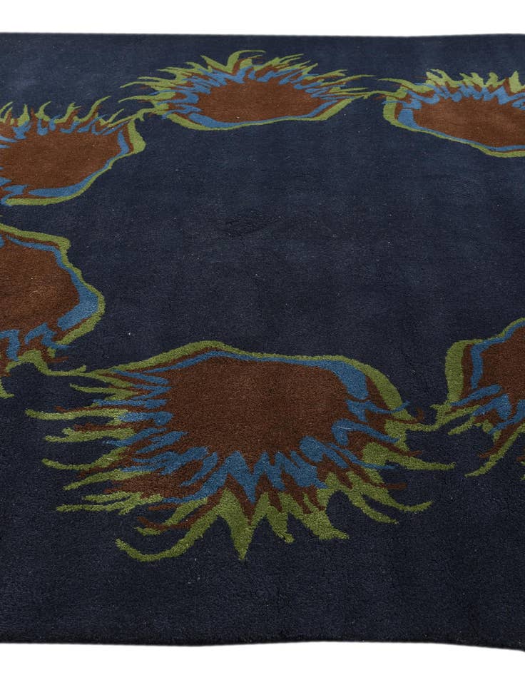 Detail image of 7' 6 x 7' 6 Luna Square Rug