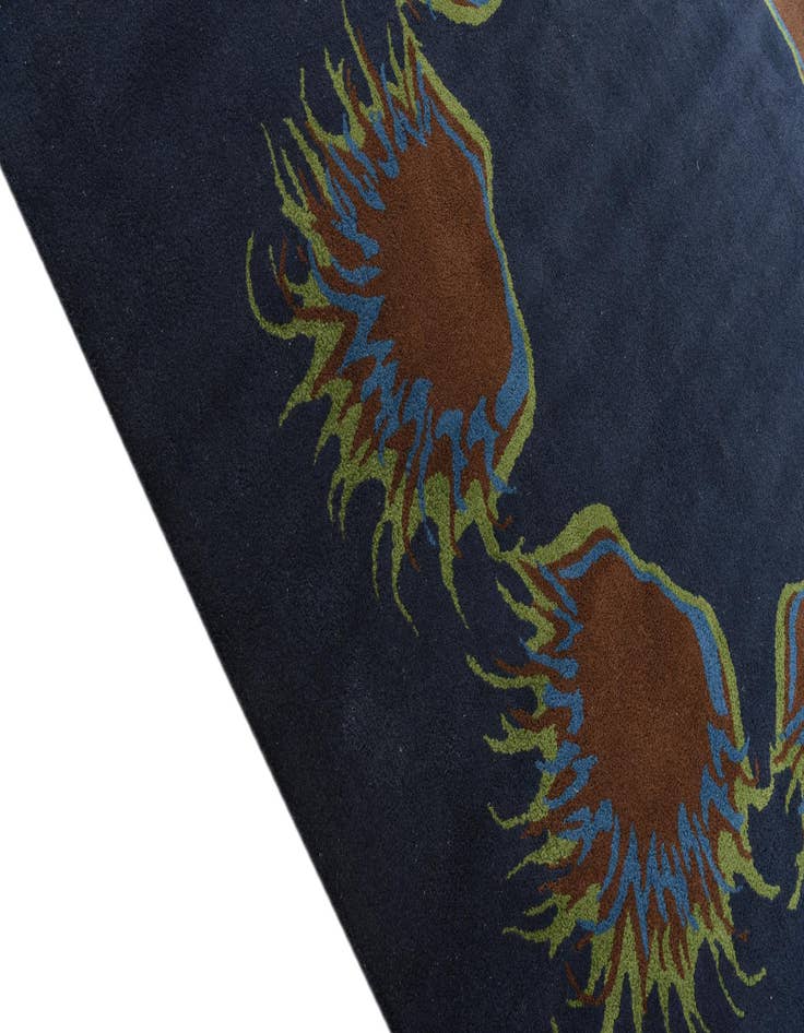 Detail image of 7' 6 x 7' 6 Luna Square Rug