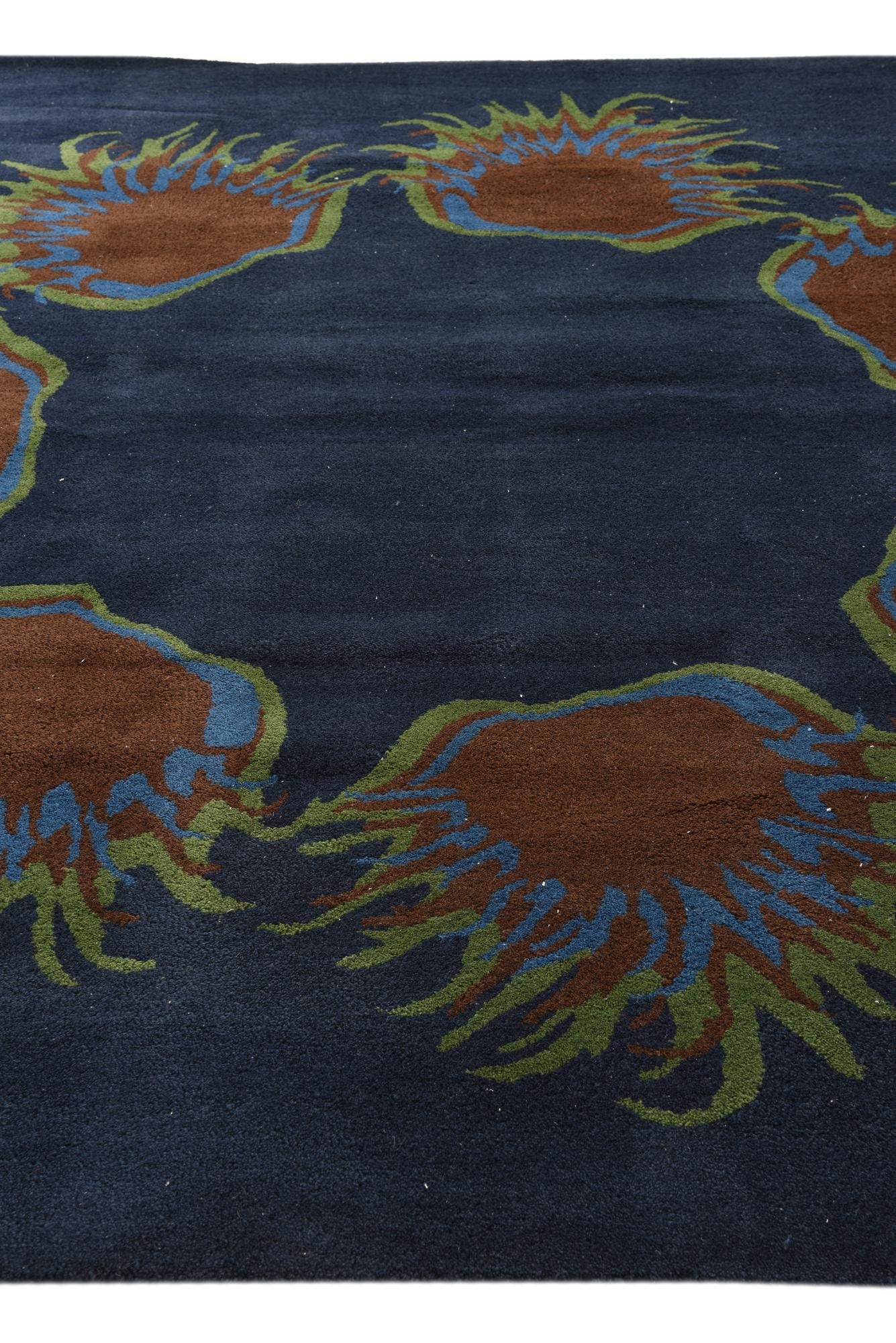 7' 6 x 7' 7 Luna Square Rug