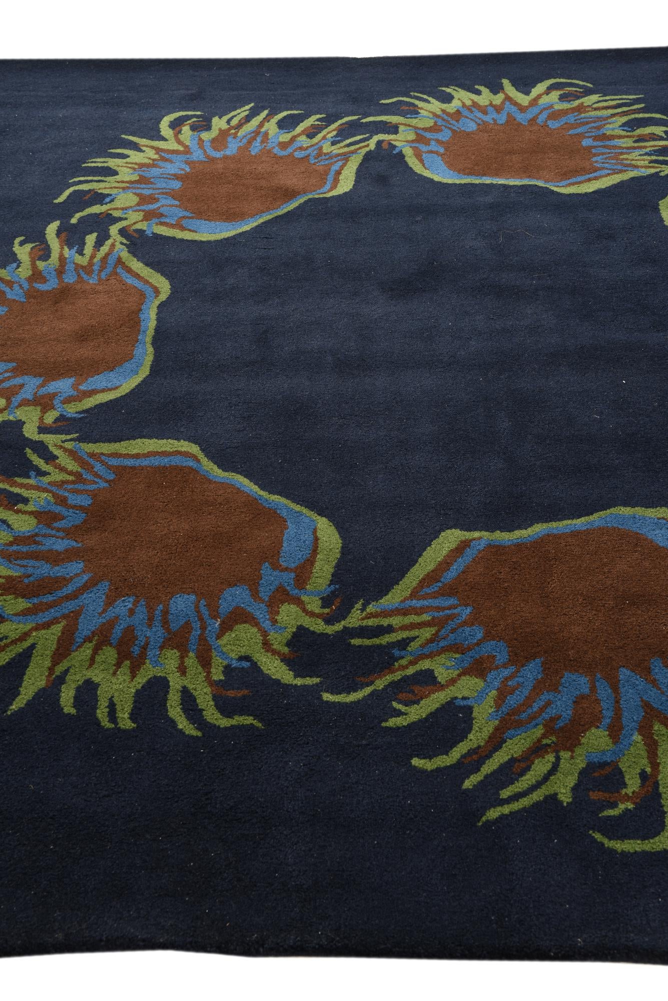 7' 6 x 7' 8 Luna Square Rug