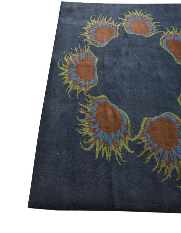 Detail image of 7' 6 x 7' 7 Luna Square Rug