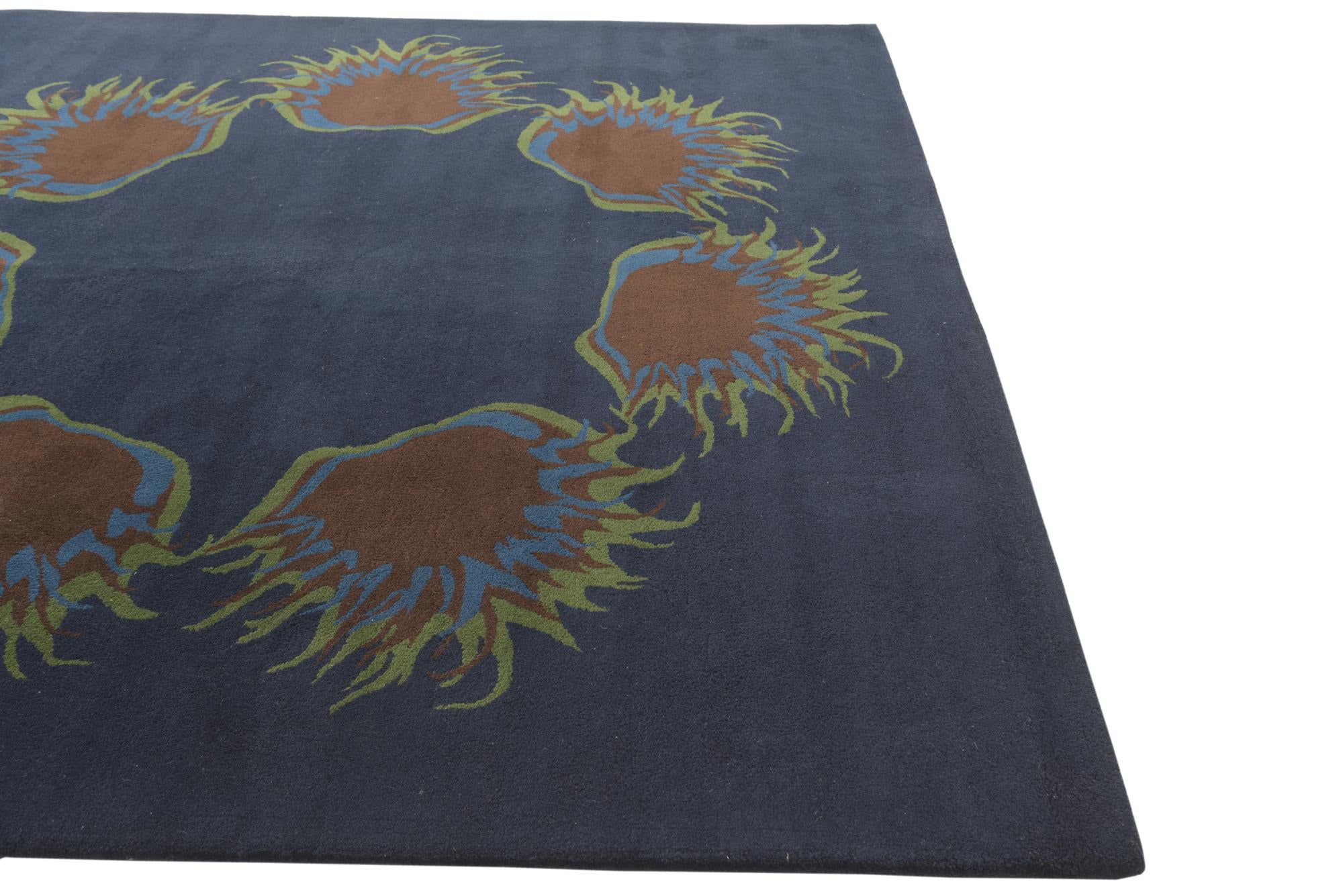 7' 6 x 7' 7 Luna Square Rug