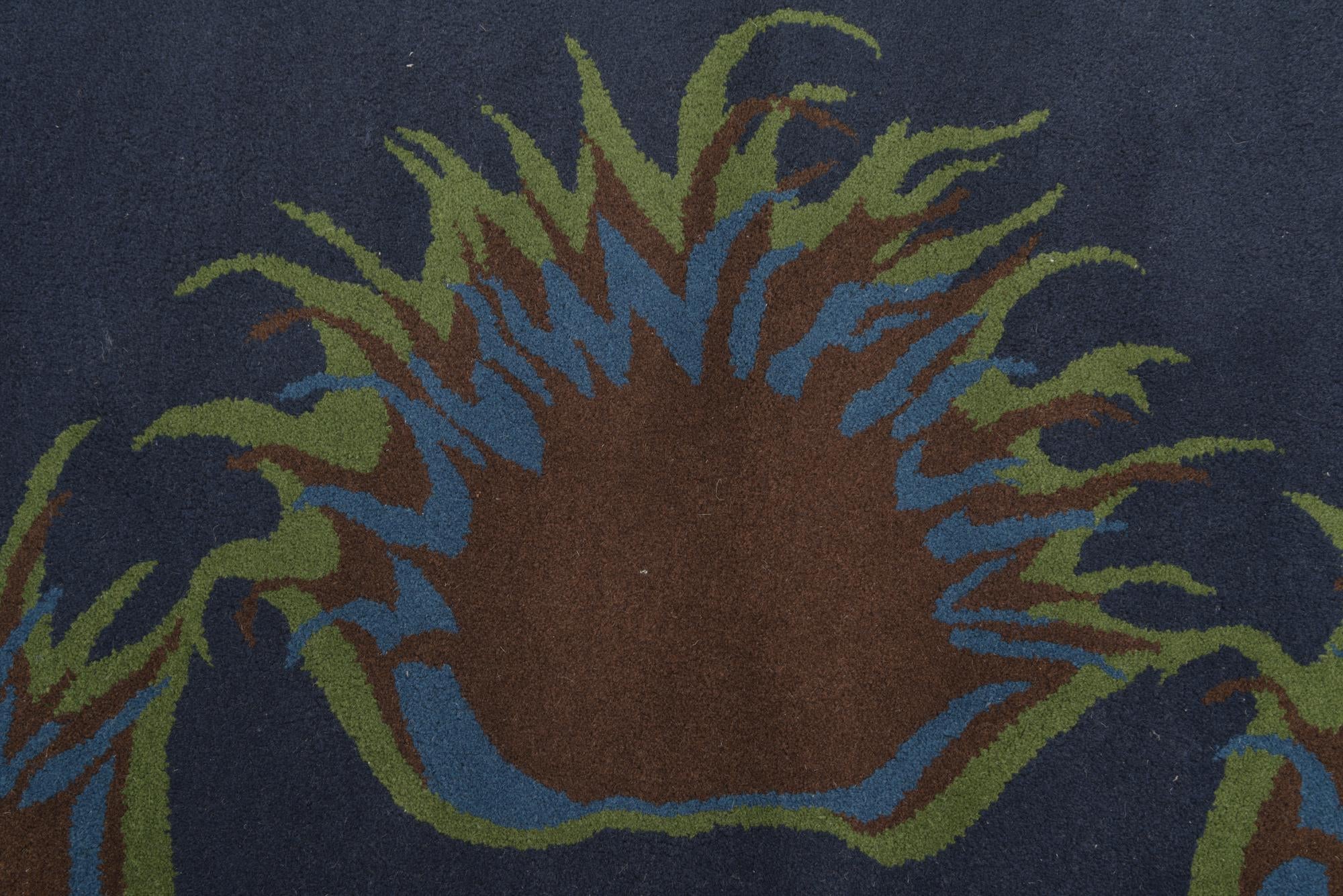 7' 6 x 7' 7 Luna Square Rug