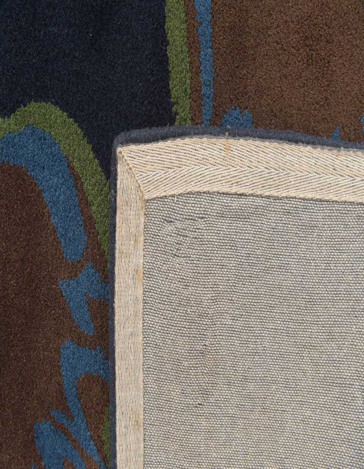 Detail image of 7' 4 x 7' 5 Luna Square Rug