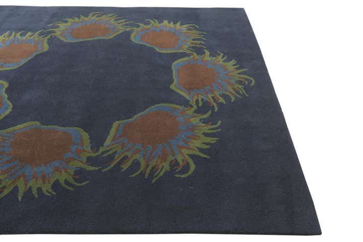 7' 6 x 7' 7 Luna Square Rug