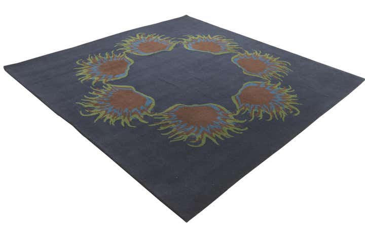 7' 7 x 7' 7 Luna Square Rug