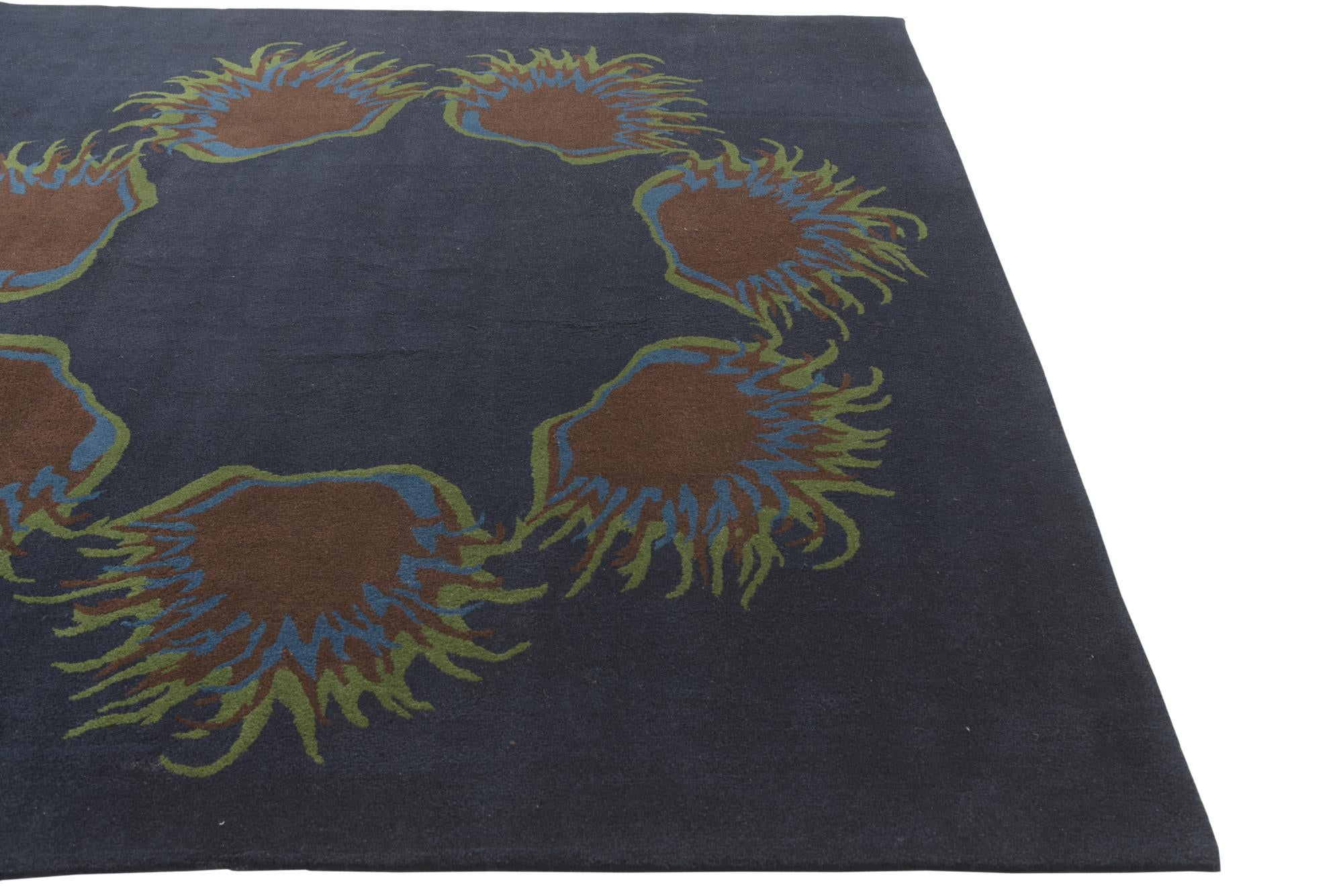 7' 7 x 7' 7 Luna Square Rug