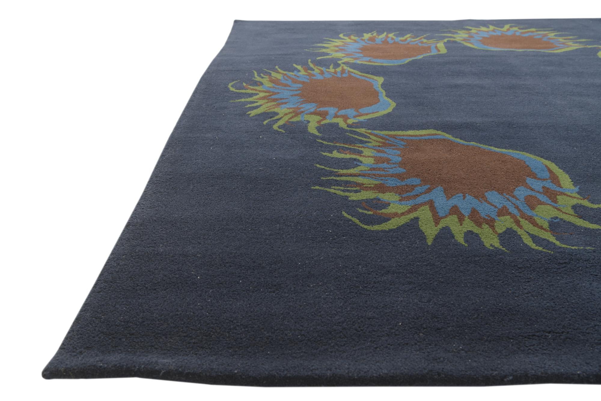 7' 5 x 7' 6 Luna Square Rug