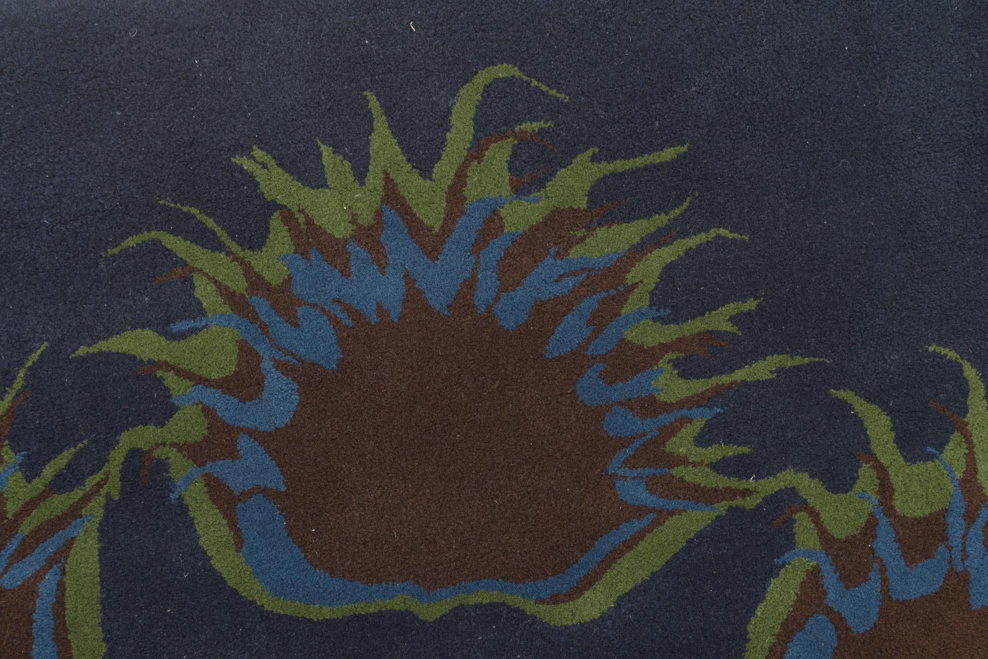 7' 5 x 7' 6 Luna Square Rug