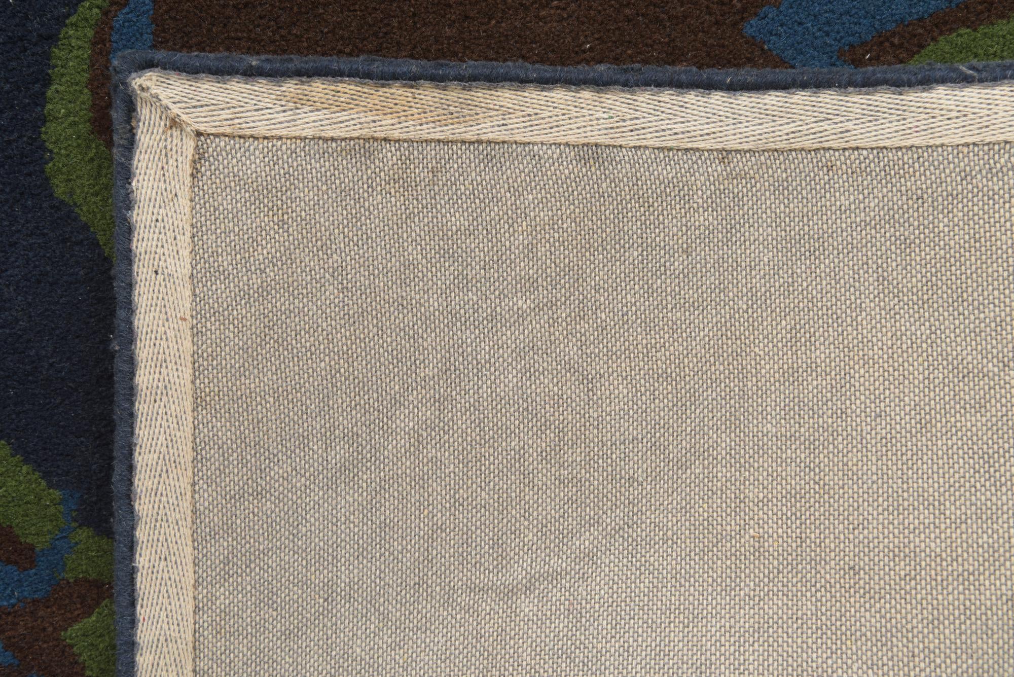 7' 5 x 7' 6 Luna Square Rug