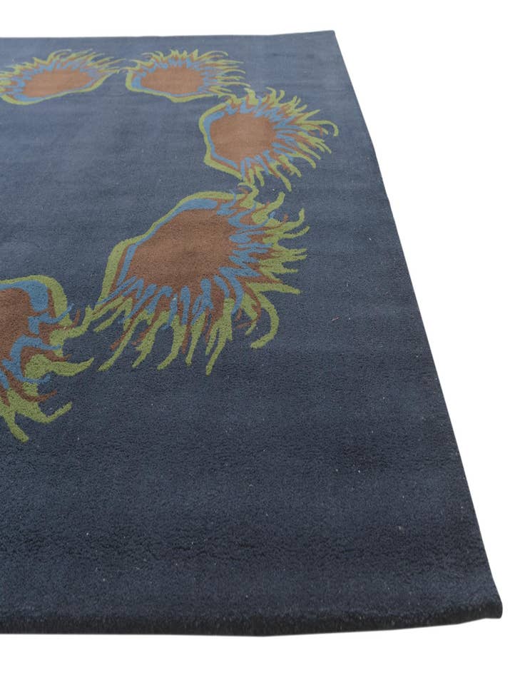 Detail image of 7' 6 x 7' 6 Luna Square Rug
