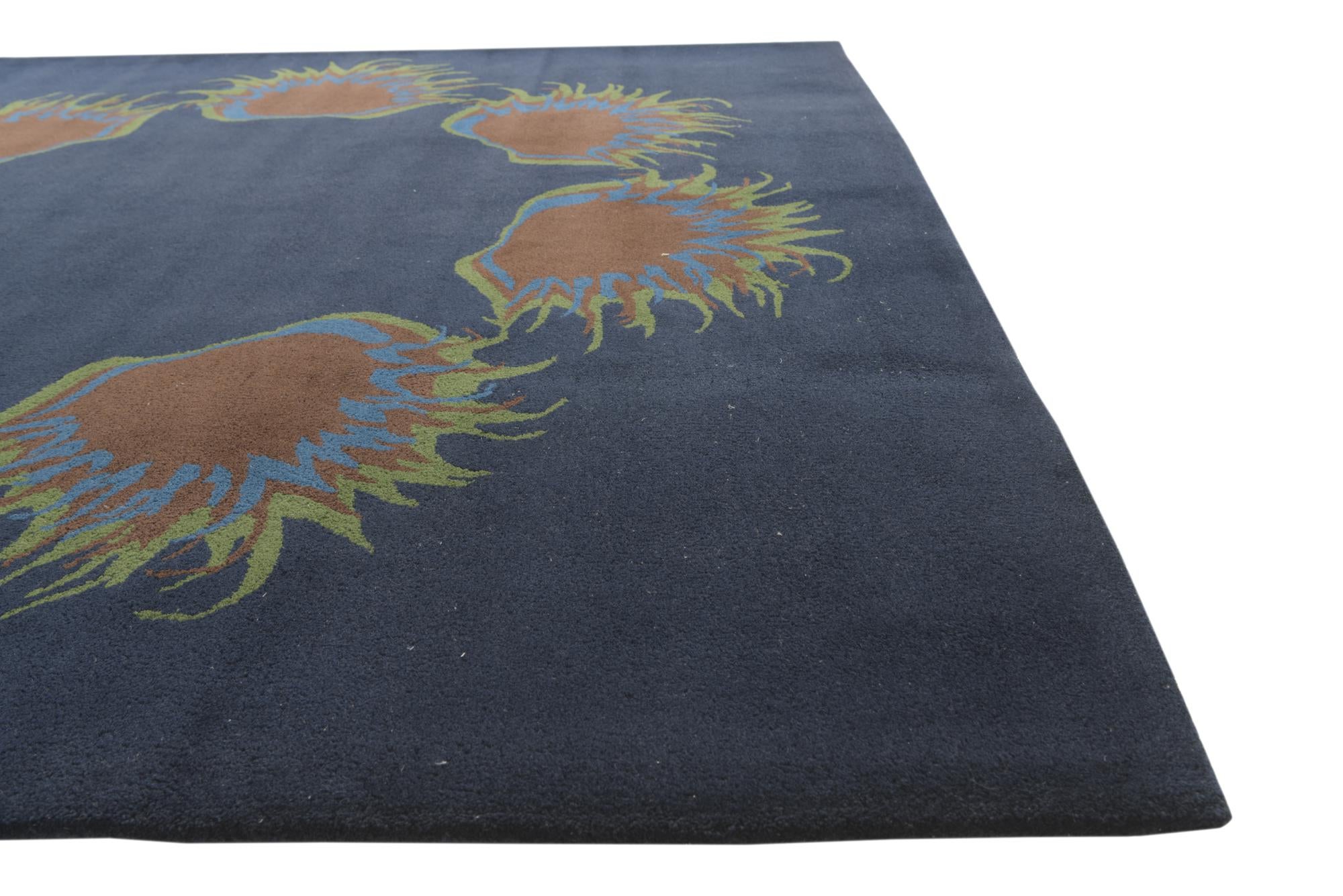 7' 6 x 7' 8 Luna Square Rug