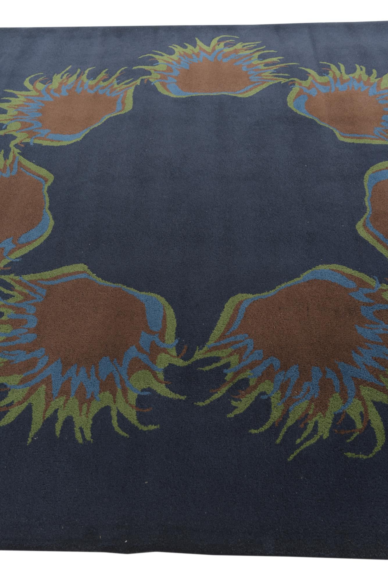 7' 6 x 7' 8 Luna Square Rug