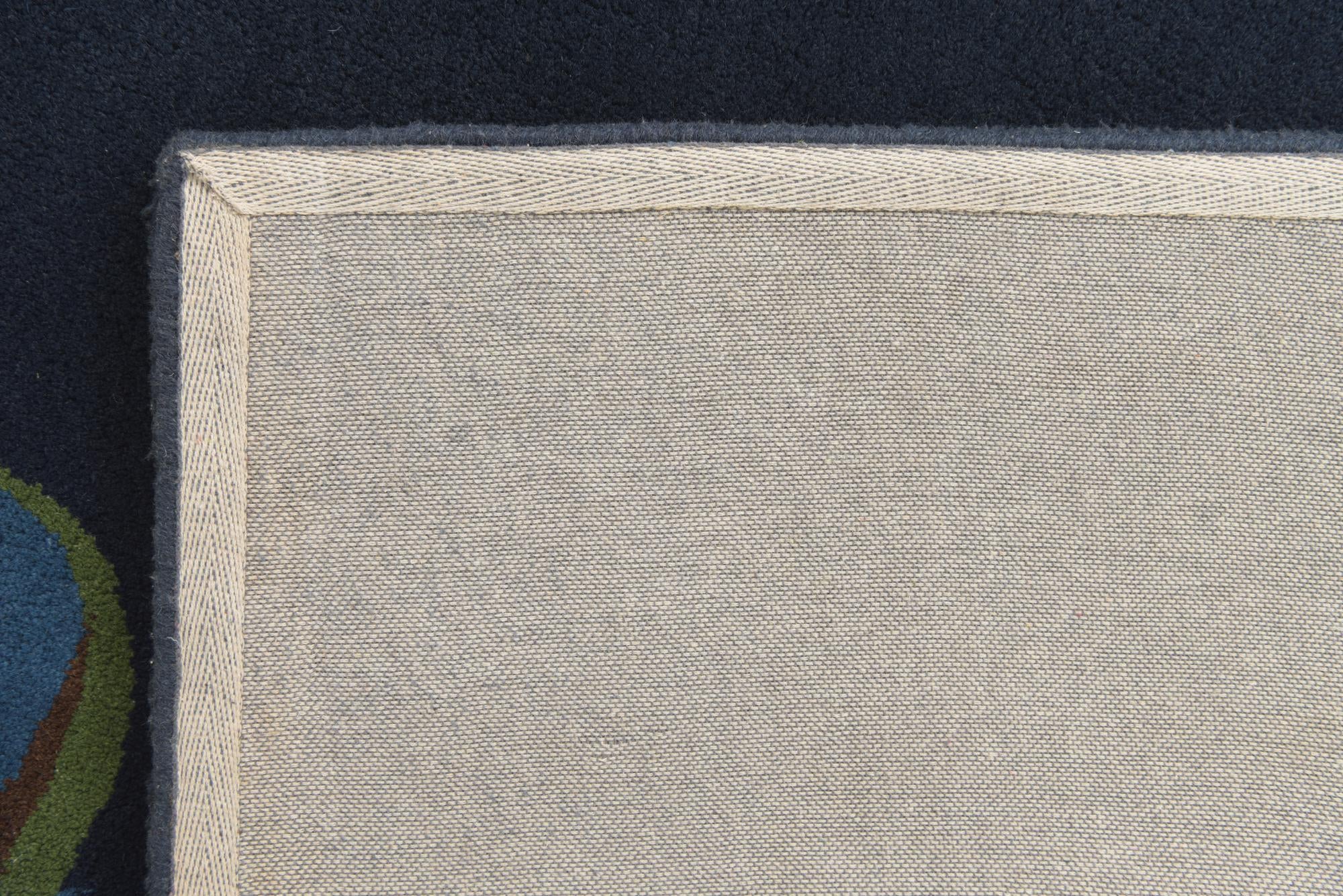 7' 6 x 7' 8 Luna Square Rug
