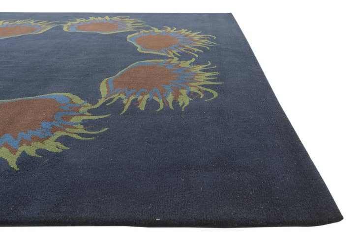 Detail image of 7' 6 x 7' 7 Luna Square Rug