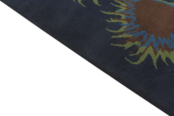 7' 6 x 7' 7 Luna Square Rug