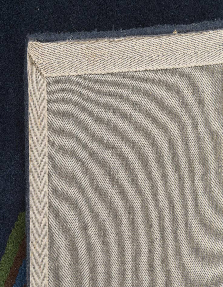 Detail image of 7' 6 x 7' 7 Luna Square Rug