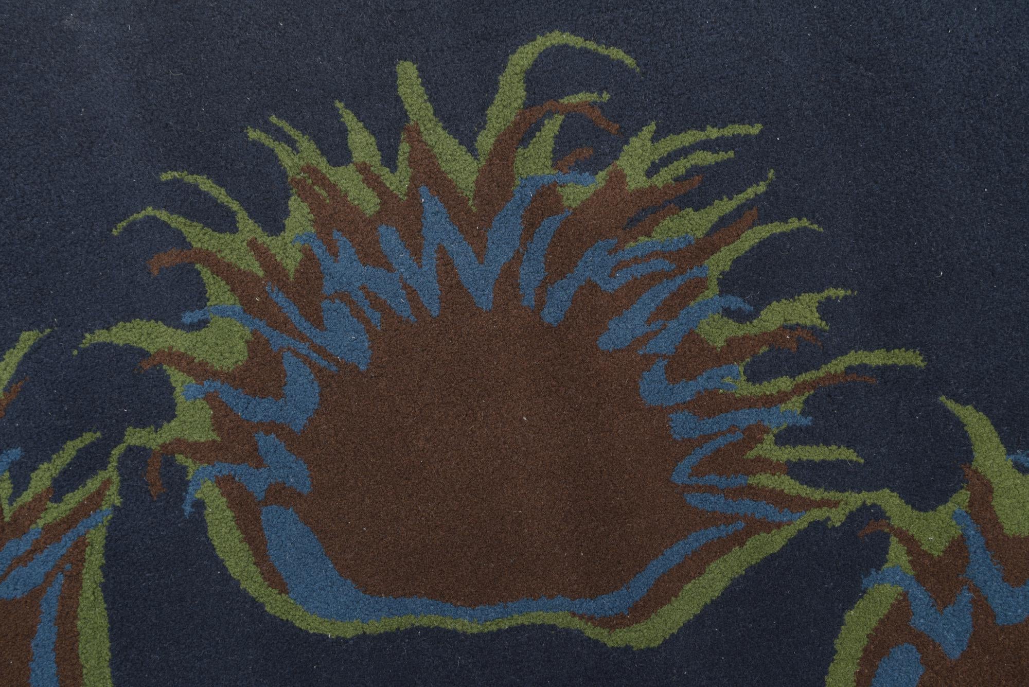 7' 5 x 7' 7 Luna Square Rug